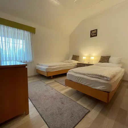 Josephus Vendeghaz Gasthuis 4*