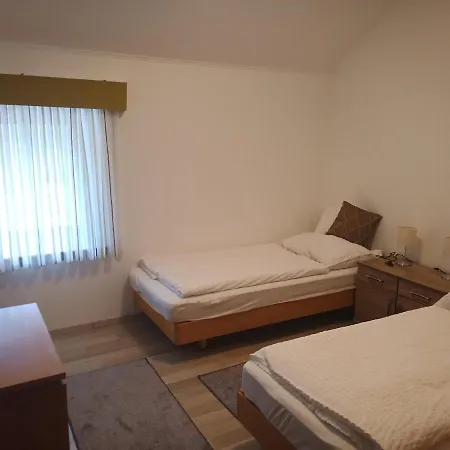 Josephus Vendeghaz 4* Kotcse